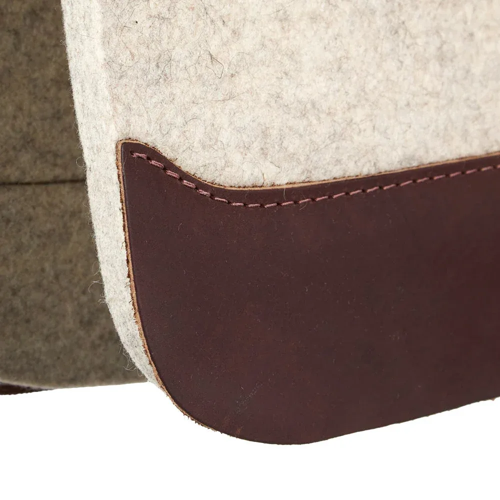 5 Star Equine Products Supplies Inc. 3/4in Flex Fit Barrel Racer Natural Felt Saddle Pad - Image 2
