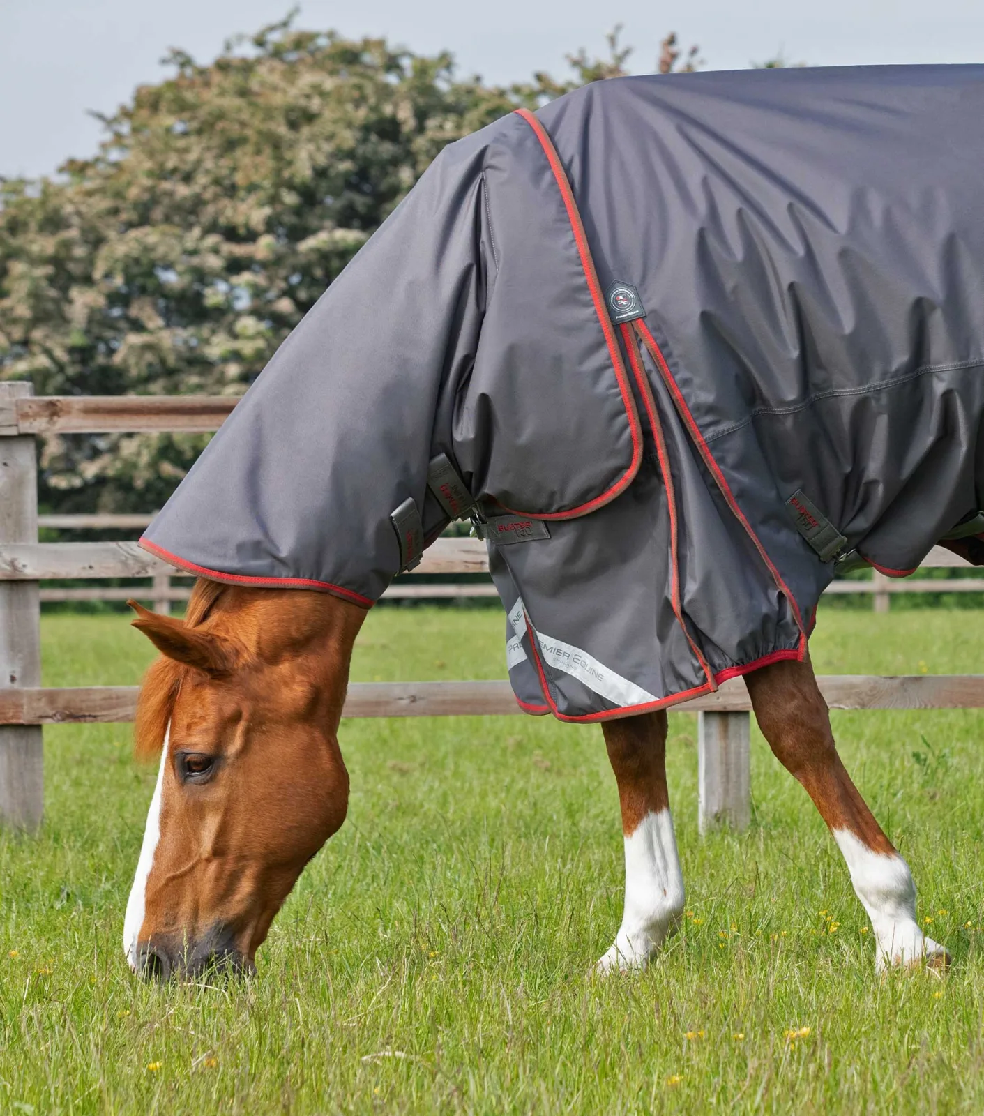 Buster 150g Turnout Rug with Classic Neck Cover Grey - Image 2