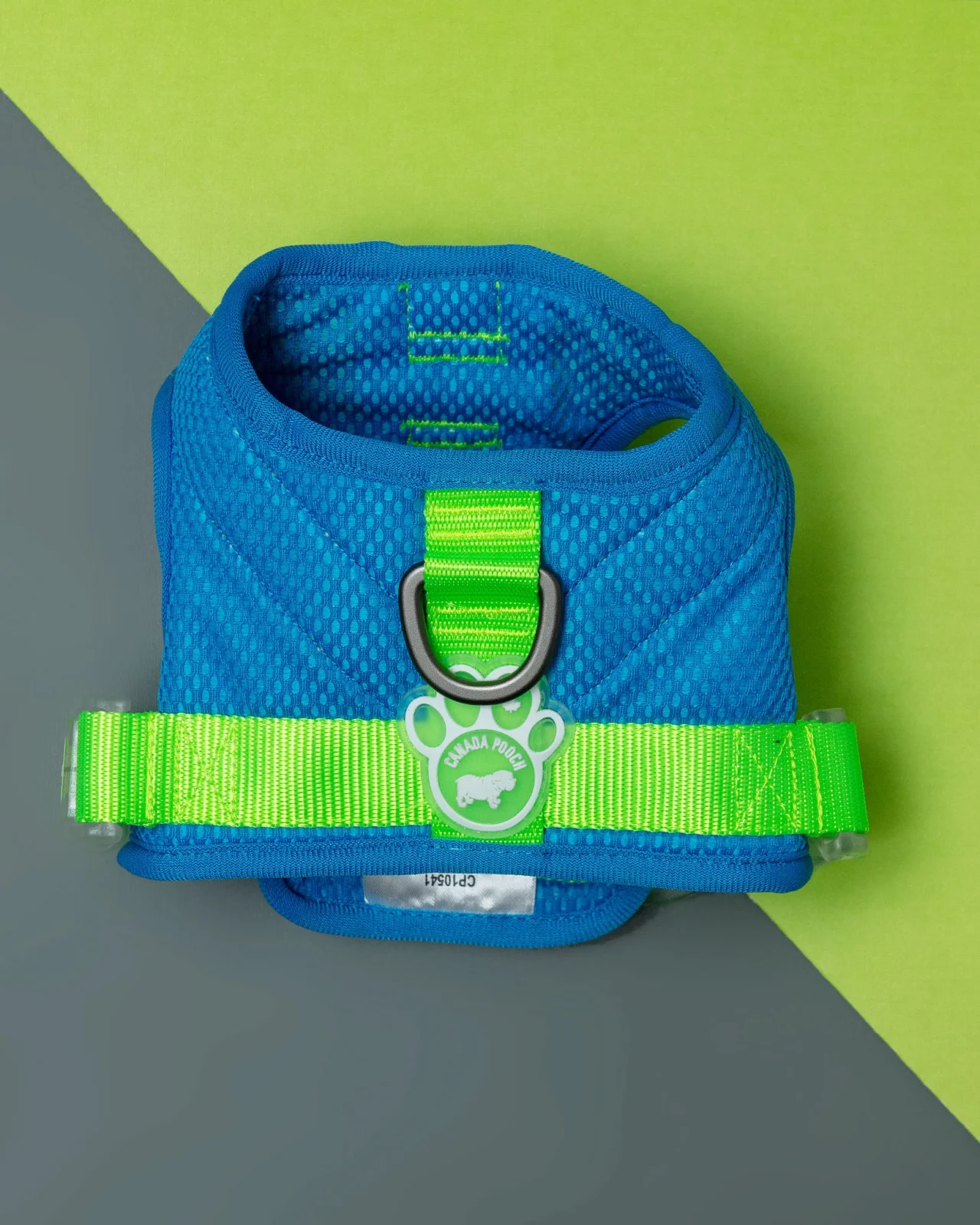 Chill Seeker Cooling Dog Harness in Blue and Green <> - Image 2