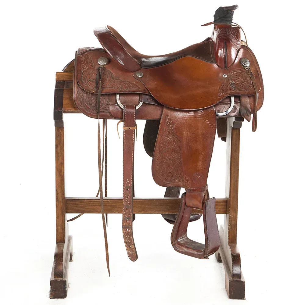 Circle Y Saddlery Used 16in Smoothout Floral Tooled Team Roper - Image 2