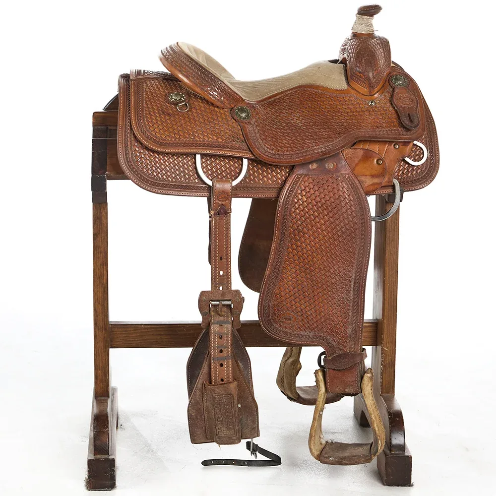 Coats Used 15in Basket Stamped Calf Roping Saddle - Image 2