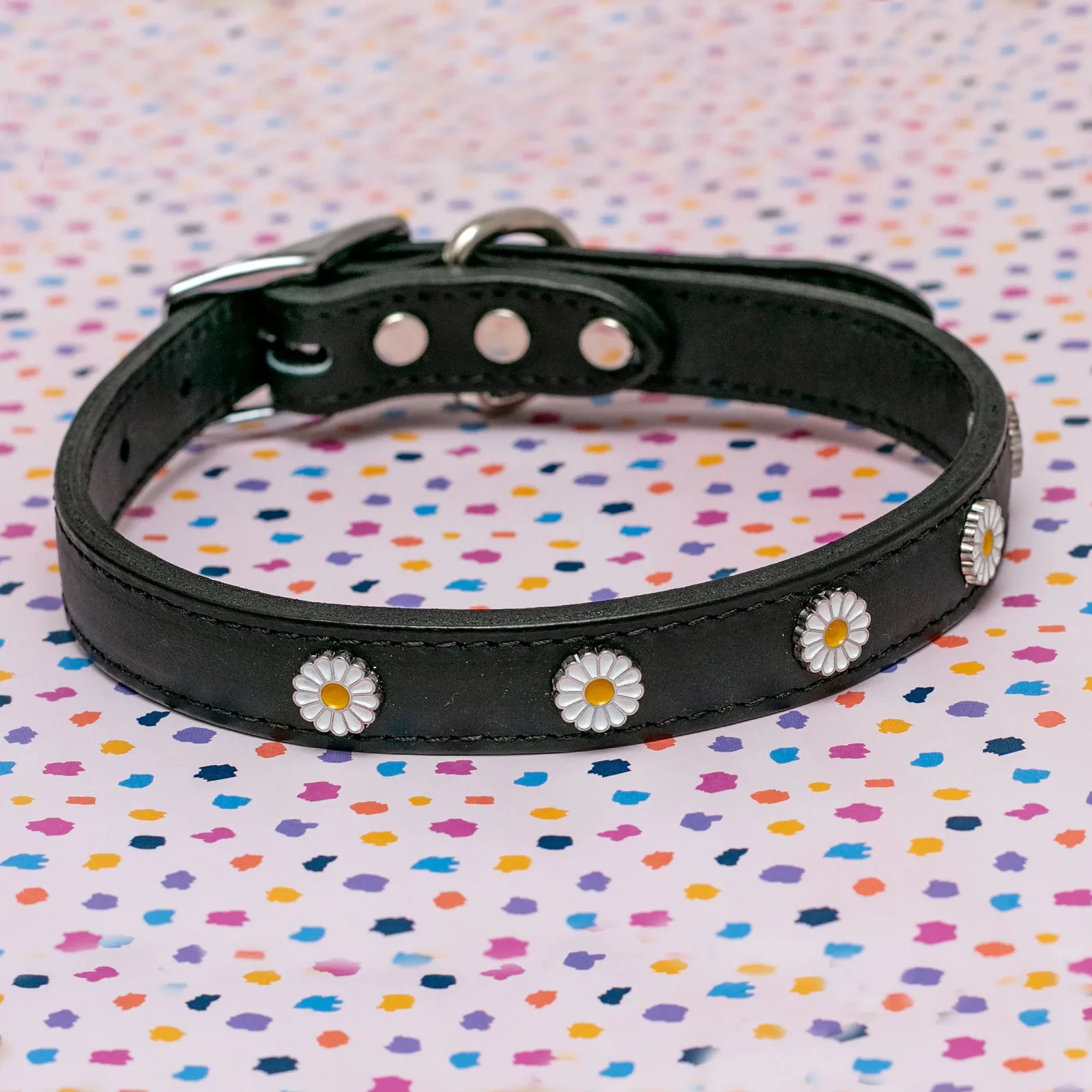 Daisy Dog Collar in Black Leather (Made in the USA) <>