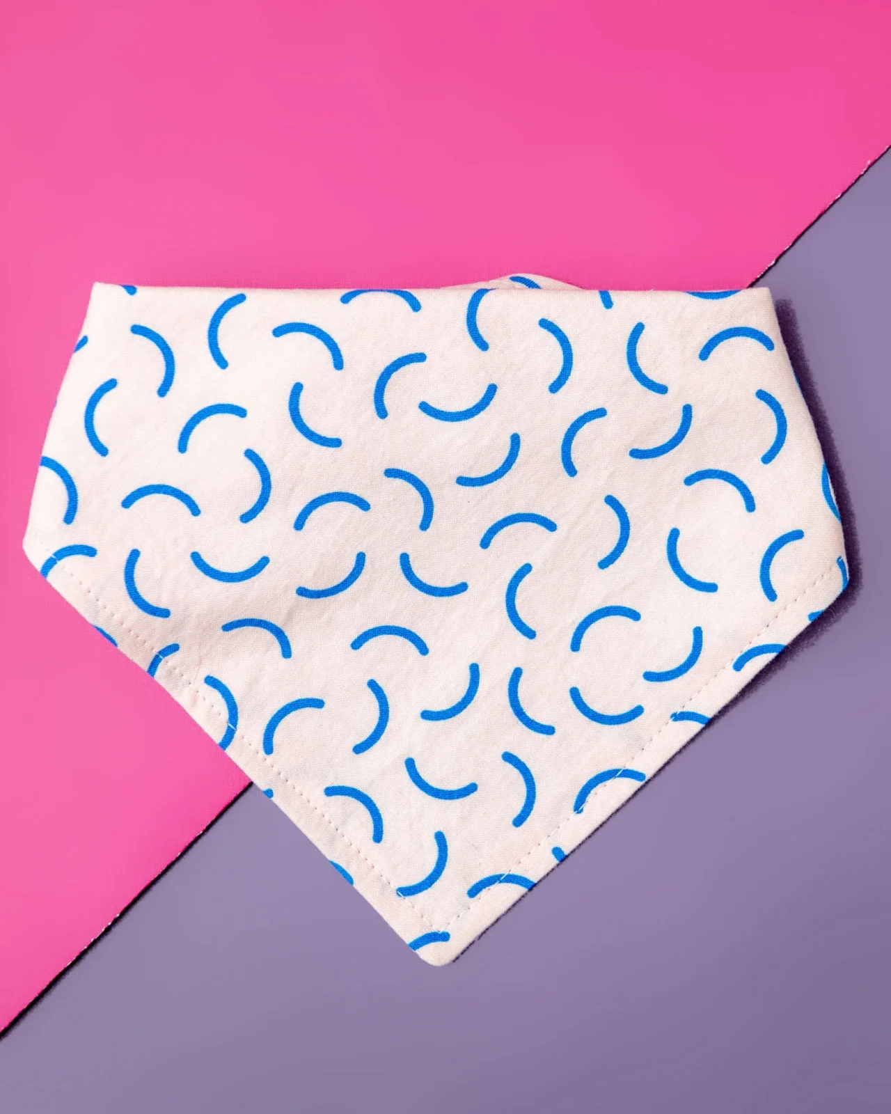 Dog Bandana in Soft Pink Pop Print (Made in the USA) <>
