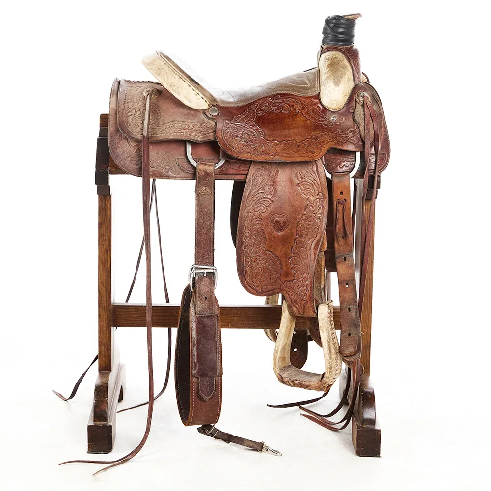 Hereford Used 15.5in Floral Tooled Sickout Team Roper - Image 2