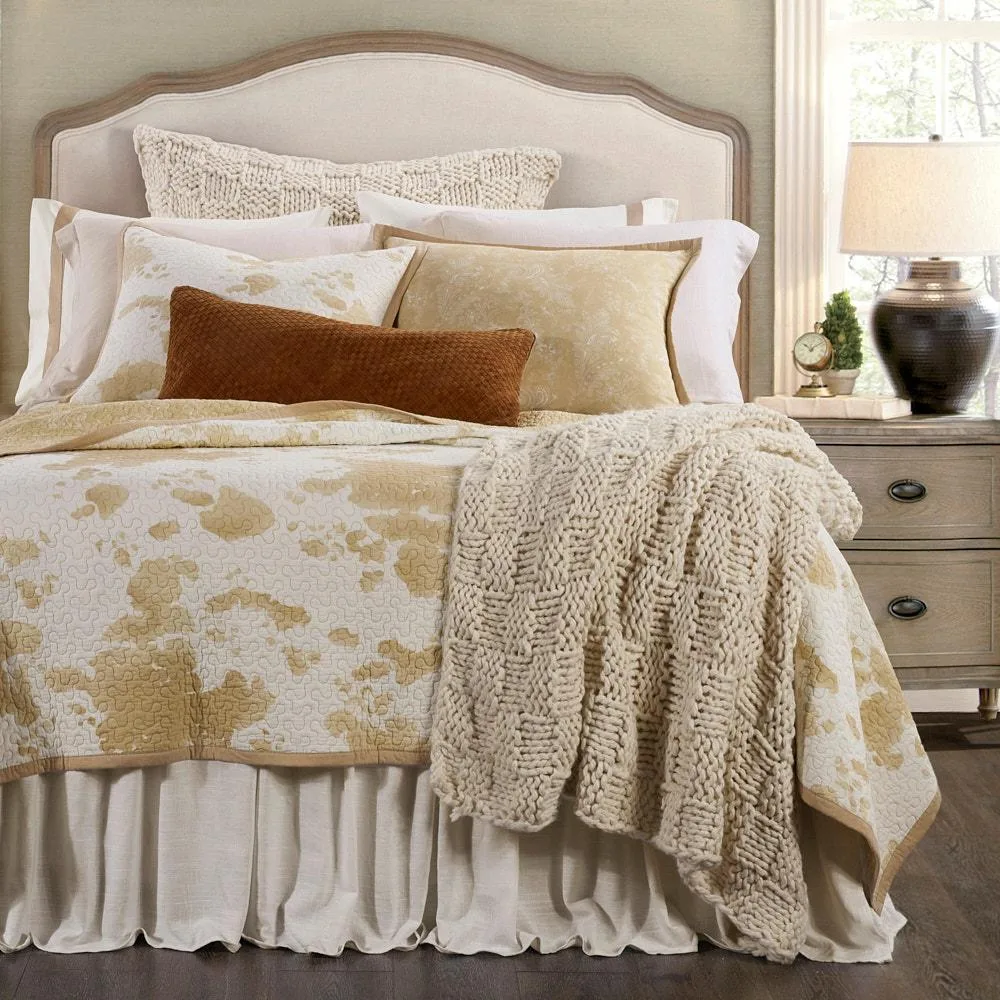 Hiend Accents Elsa Cowhide Tan Reversible Quilt Set