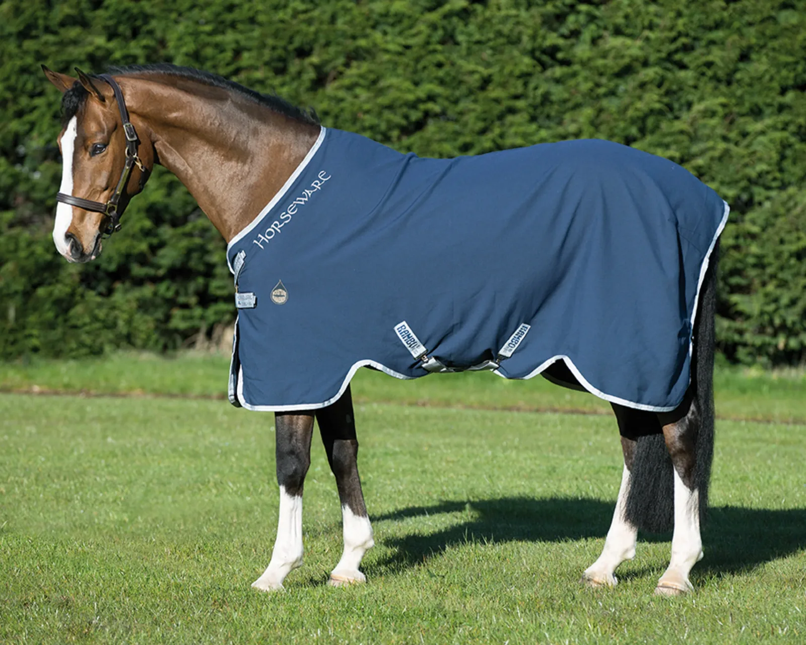 Horseware® Ireland Rambo® Helix Stable Sheet with Disc Front Closure - Image 2