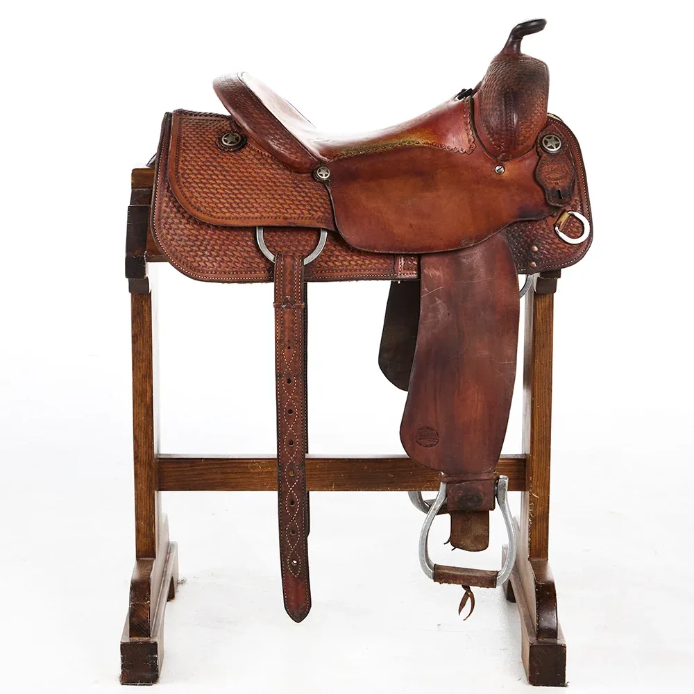 M.L. Leddys Used 15.5in Basket Stamped Reining Saddle - Image 2