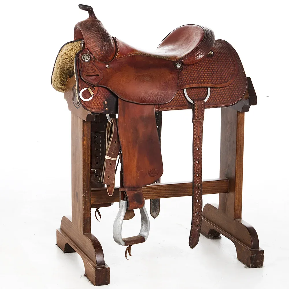 M.L. Leddys Used 15.5in Basket Stamped Reining Saddle