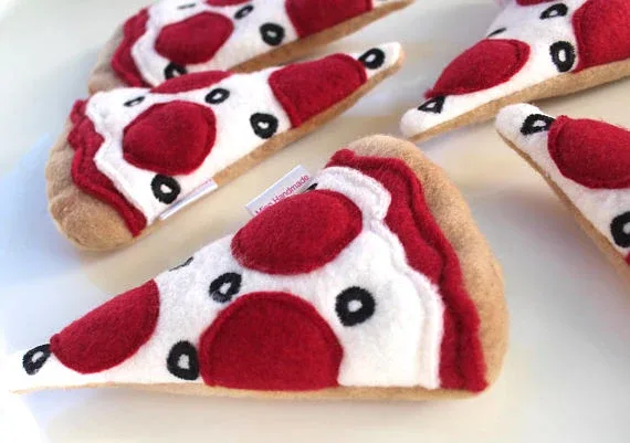 MISO HANDMADE | Pizza Catnip Toy - Image 2