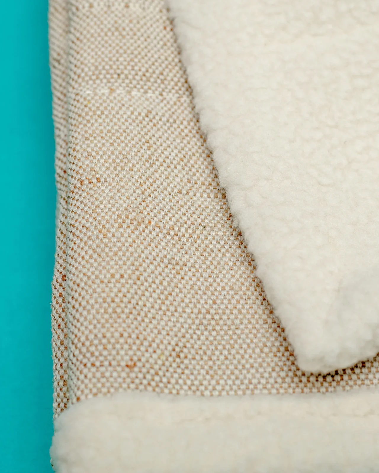 Natural Tweed & Fleece Double-Sided Dog Blanket - Image 2