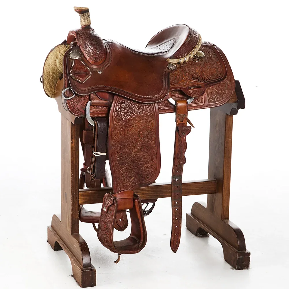 Nrs Competitor Series Used 15.5in 3/4 Floral Calf Roper