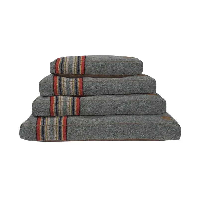 Pendleton Yakima Green Pet Bed