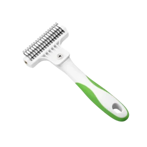 Wide Tooth Deshedding Tool by Andis