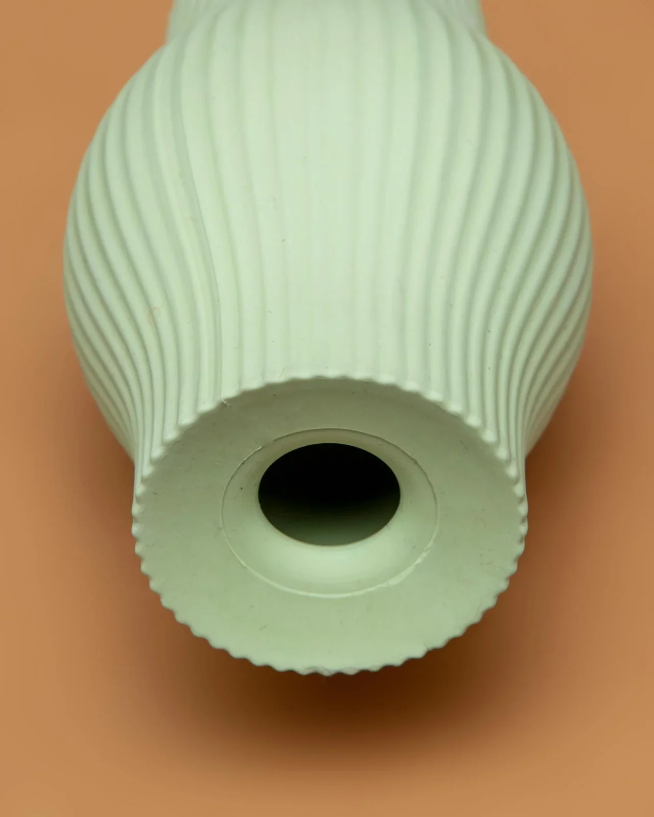 Earth Rated Rubber Treat Toy - Image 2