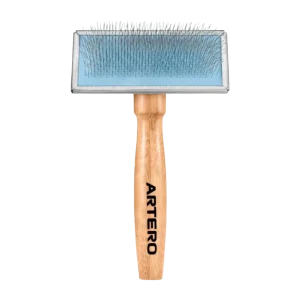 Pipo Classic Slicker Brush Small by Artero