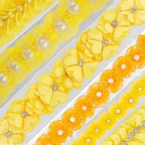 50 Yellow Bows - Surprise Design and Size by Cecilia bows