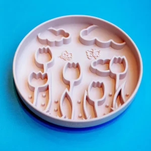 Tulip Slow Feeder in Cloud for Dogs and Cats