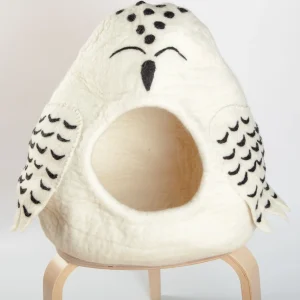 Snowy Owl Wool Pet Cave