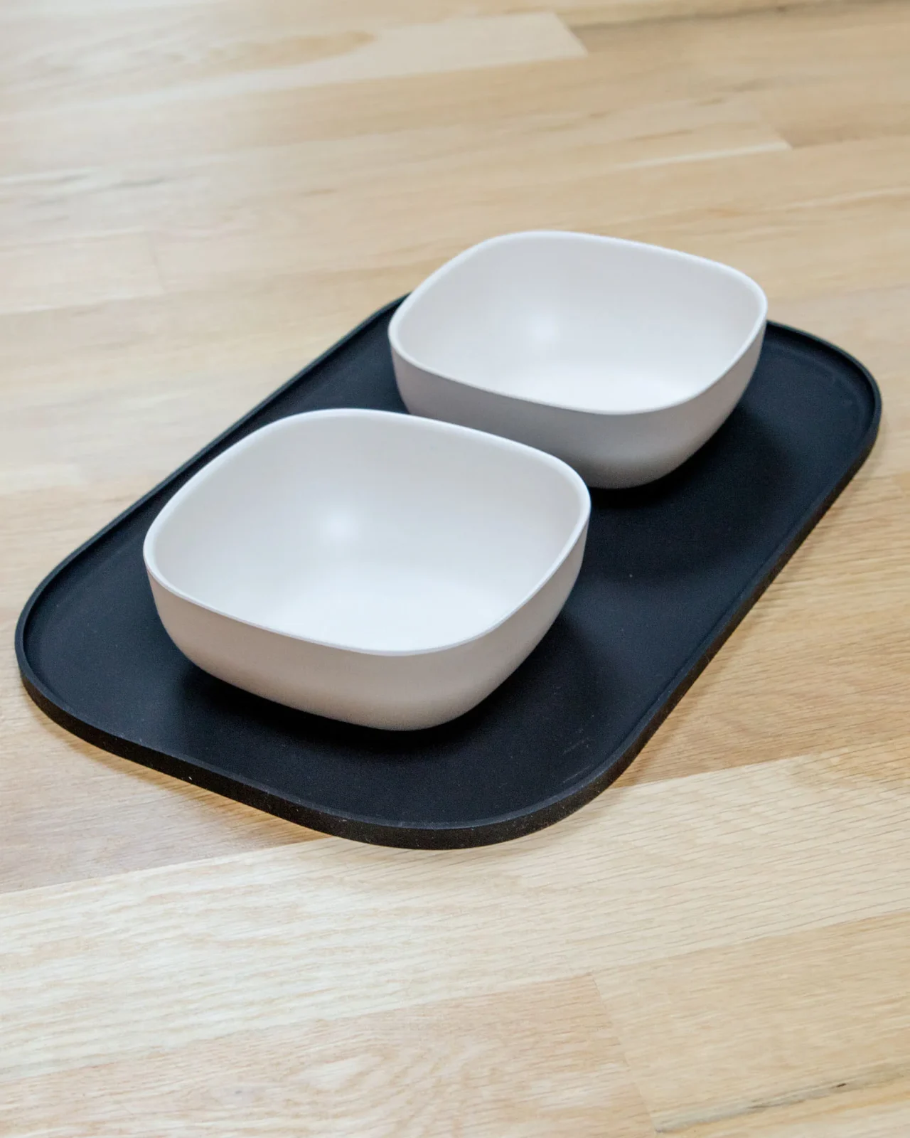 Basic Placemat in Coal Black