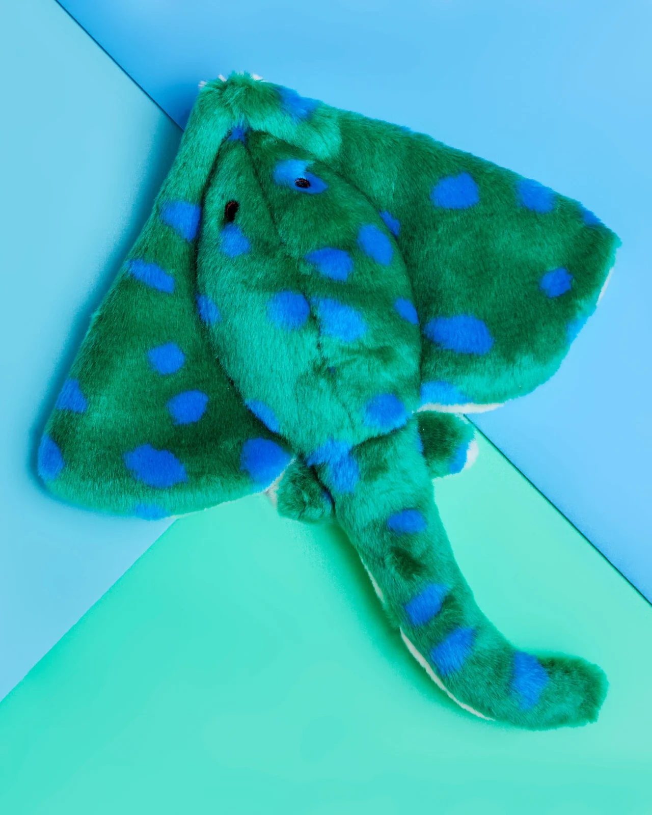 Gordon Stingray Plush Dog Toy