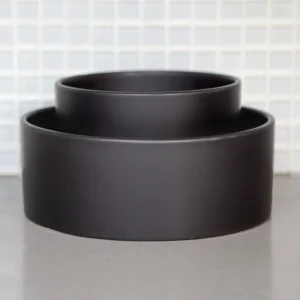 The Hugo Ceramic Pet Bowl in Black