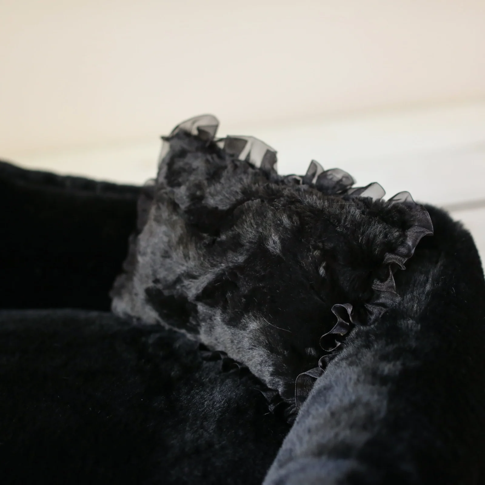 The Divine Dog Bed in Black (Custom/Direct-Ship) (Made in the USA) - Image 2