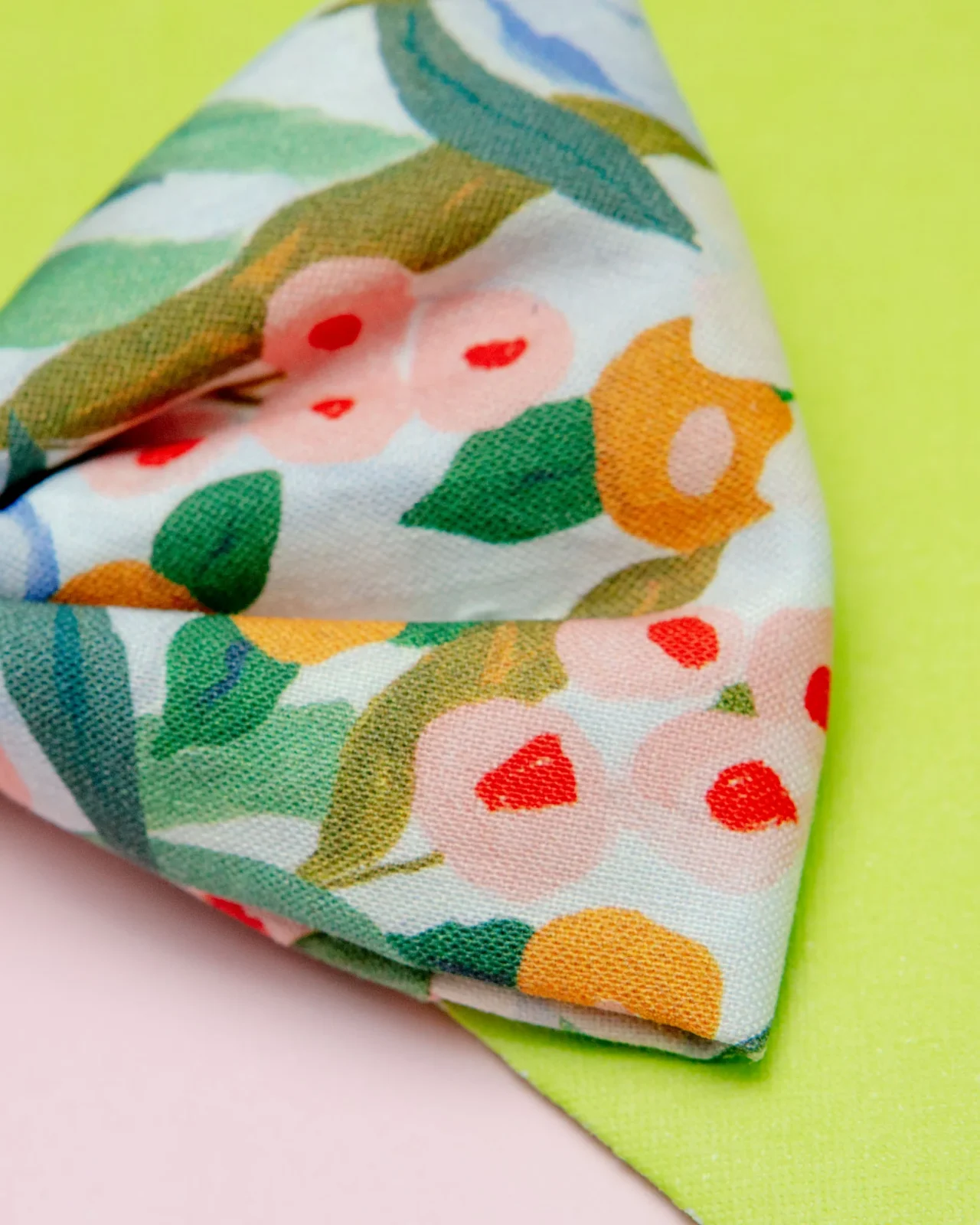 Gathered Floral Print Dog Bow Tie (Made in the USA) <> - Image 2