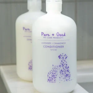 Purifying Conditioner for Dogs & Cats in Lavender + Chamomile