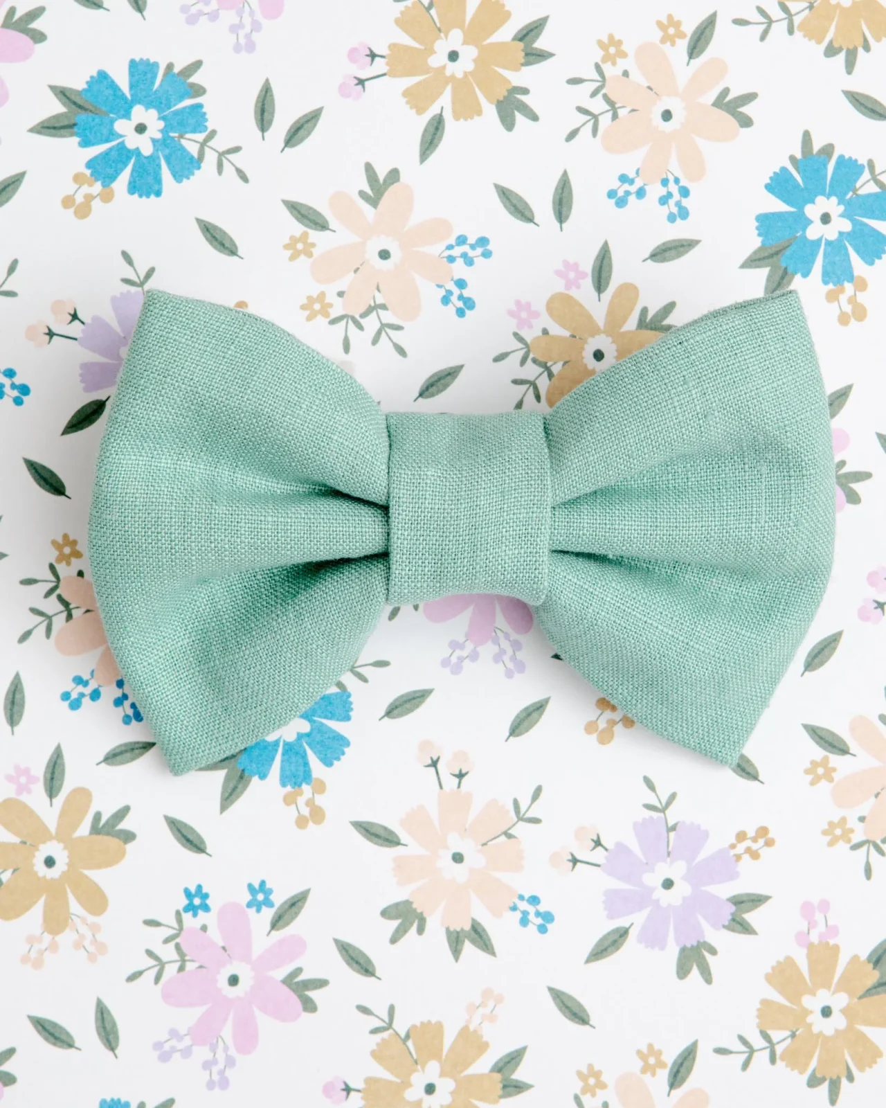 Matcha Sage Linen Dog Bow Tie(Made in the USA)