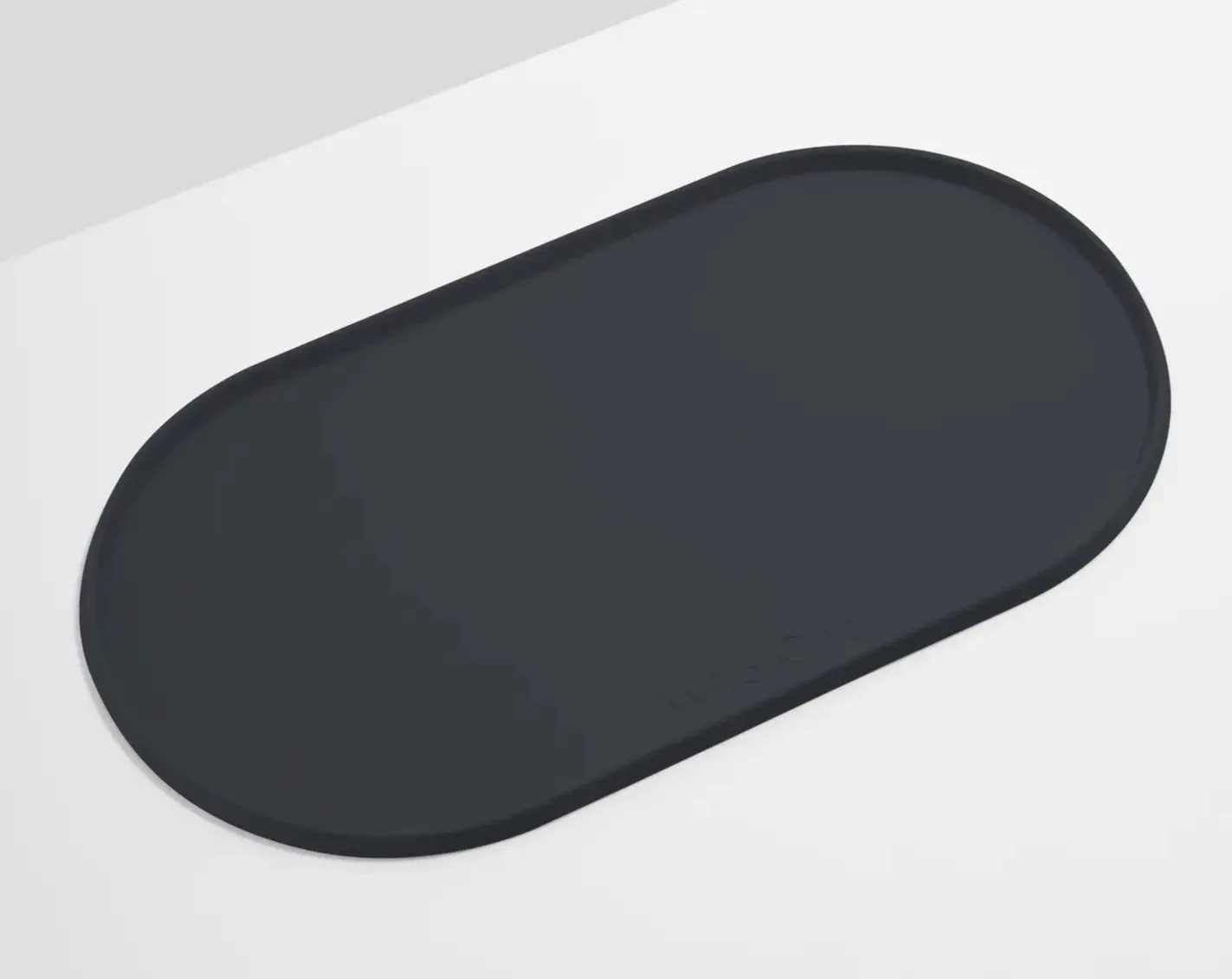 Curved Silicone Placement in Black - Image 2