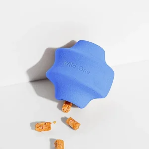 Twist Toss Dog Toy in Moonstone