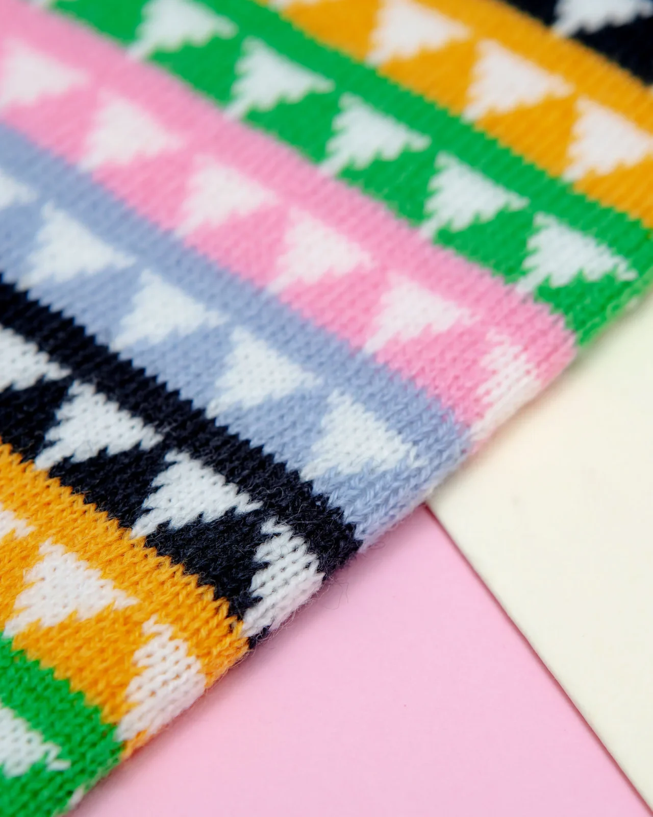 Mosaic Knit Dog Sweater <> - Image 2