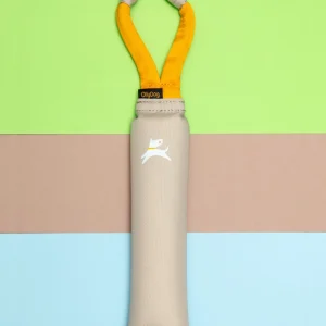 Tugger Dog Toy in Con Leche