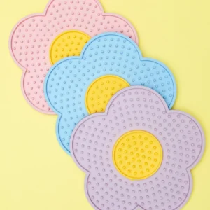 Coming Up Daisies Suction Cup Lick Mat