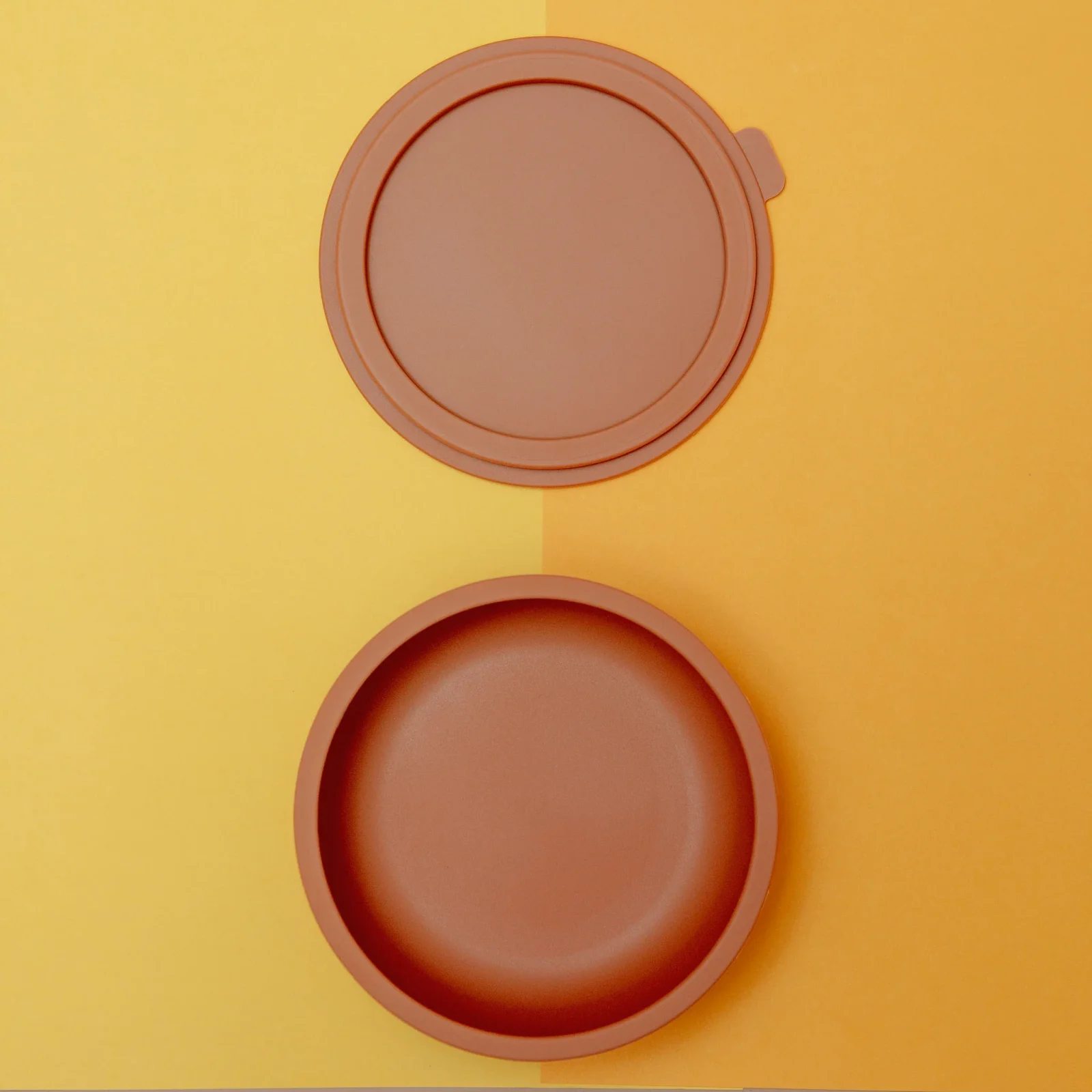 Silicone Suction Dog Food & Water Bowl with Lid in Terracotta <> - Image 2