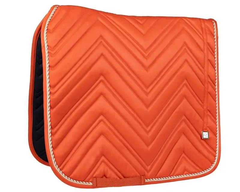 QHP Menton Dressage Saddle Pad - Image 2