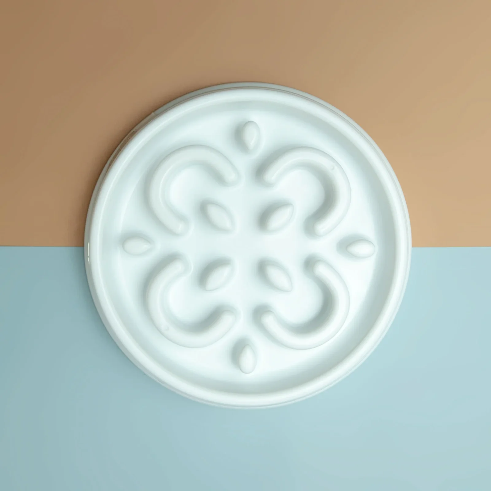 Slow Chow Feeder in Bright White (Small) - Image 2