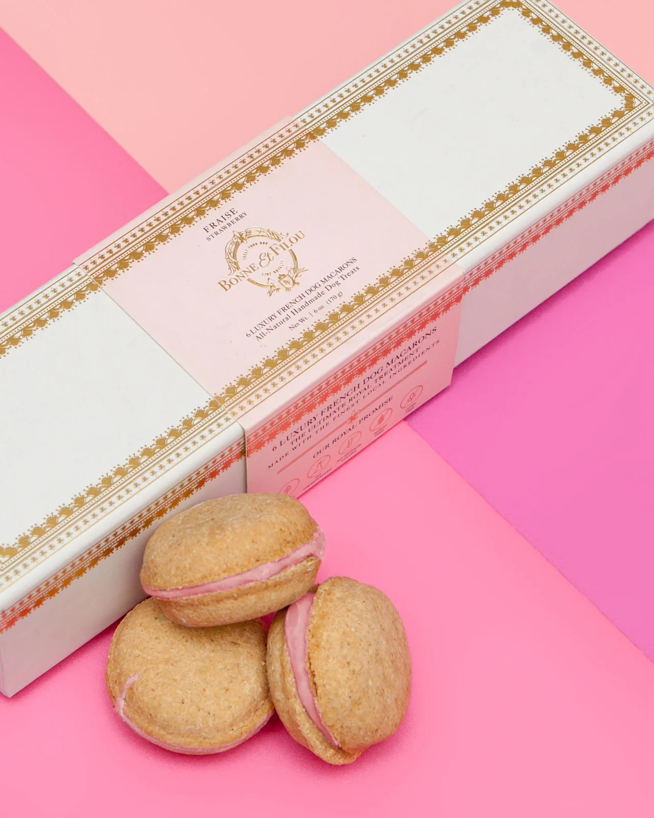 Strawberry Macarons Dog Treat Box Set <>