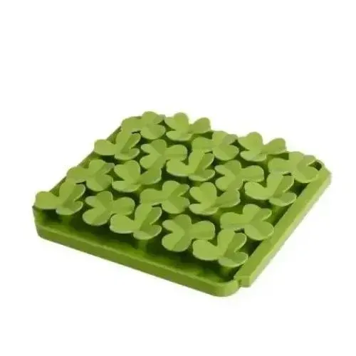 Tall Tails Spring Clover Foraging Mat
