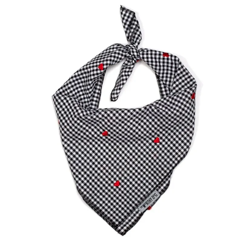 THE WORTHY DOG | Gingham Hearts Bandana