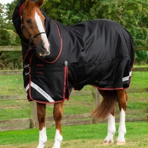 Titan 450g Turnout Rug with Snug-Fit Neck Cover Black