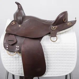 Used King Series Trekker Endurance Saddle with Horn