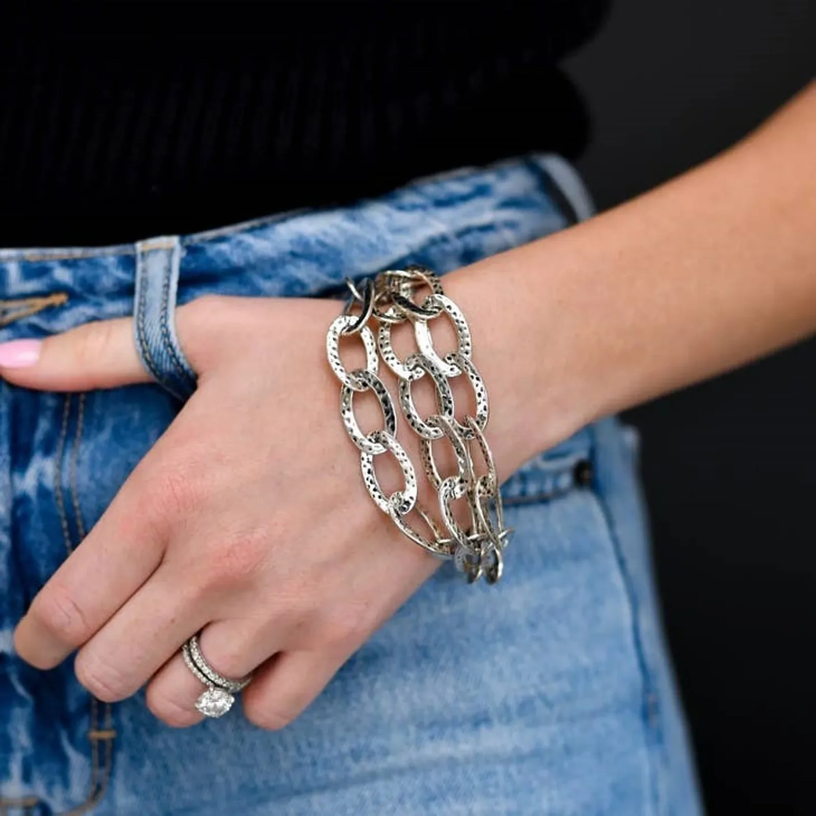 West And Company Hammered Silver 3 Strand Bracelet - Image 2